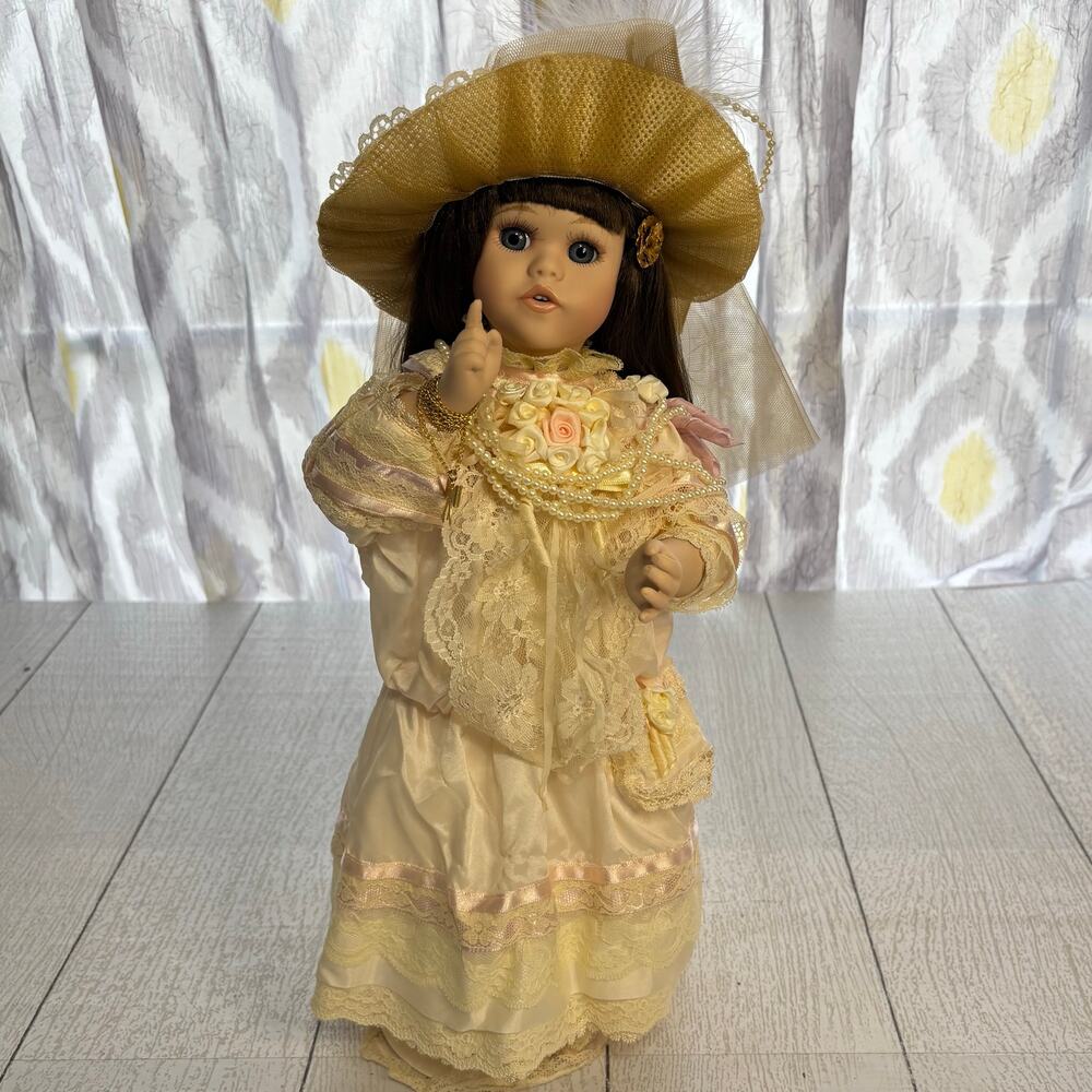 Ashton-Drake Rose Porcelain Doll Keepsakes Heart 1995